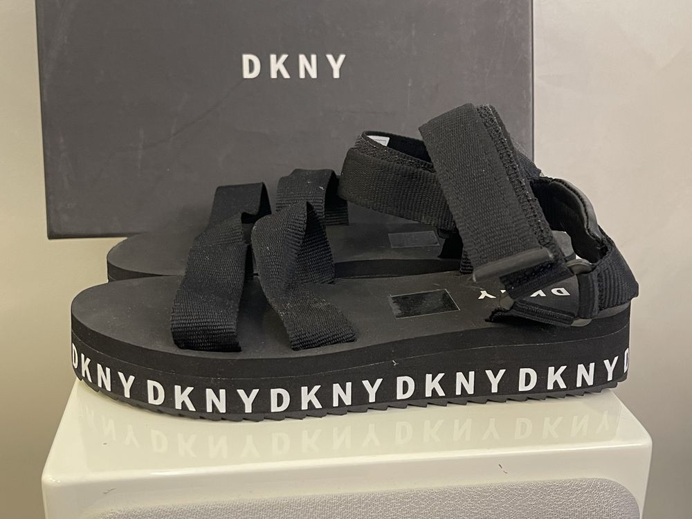 DKNY оригинальные босоножки Size:36