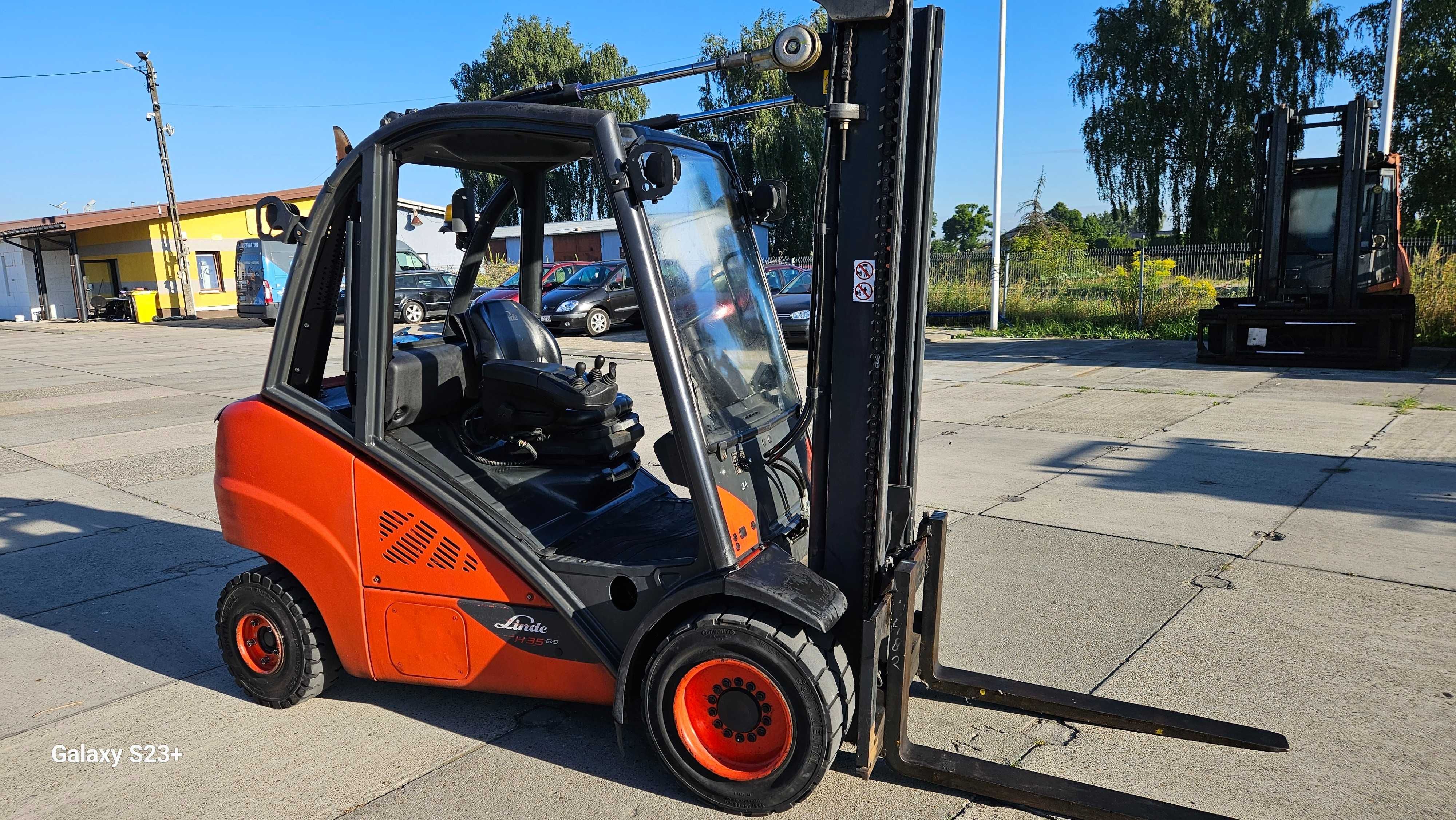 Wózek widłowy LINDE H35T-02 2015r