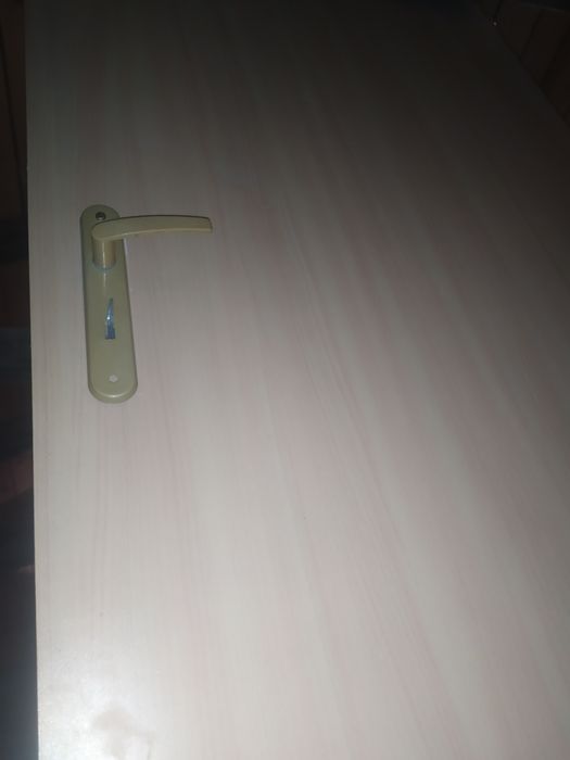 Drzwi wewnętrzne w bardzo dobrym stanie