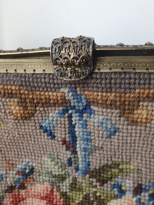 Do zaoferowania piękna torebka lata 40 PRL