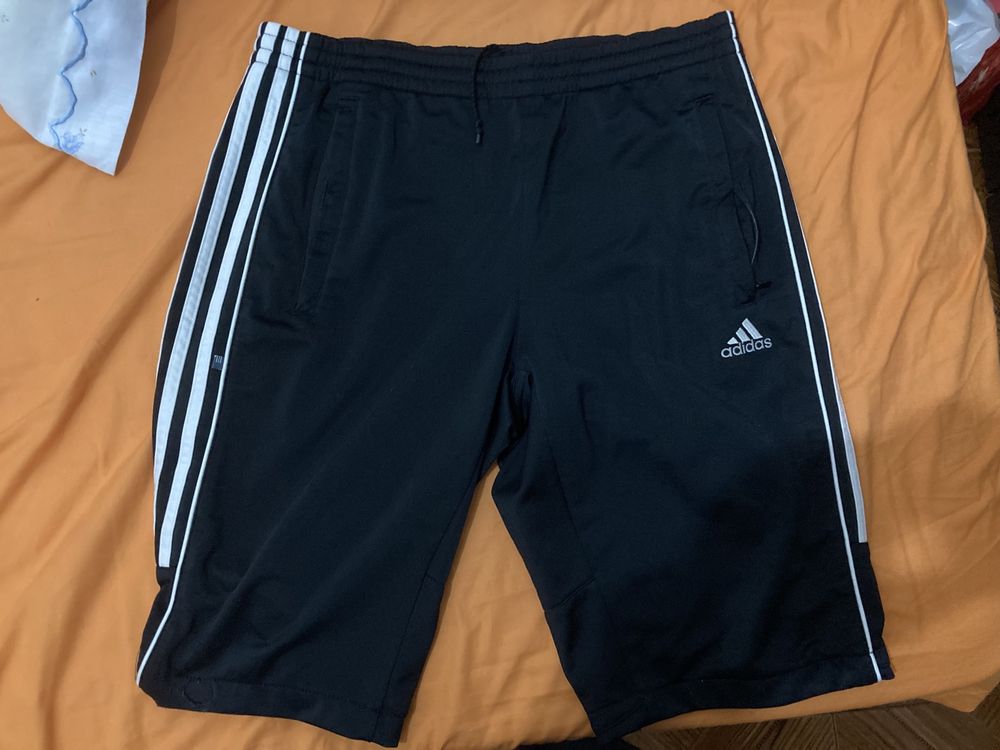 Calções Adidas originais M/L como novos