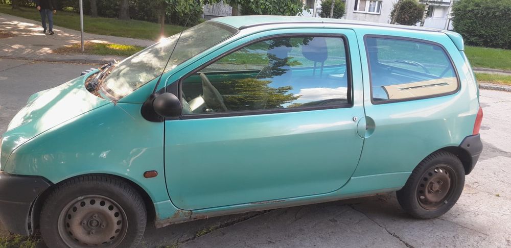 Renault Twingo I, rok 2000, 1,2, 40KW- uszkodzony