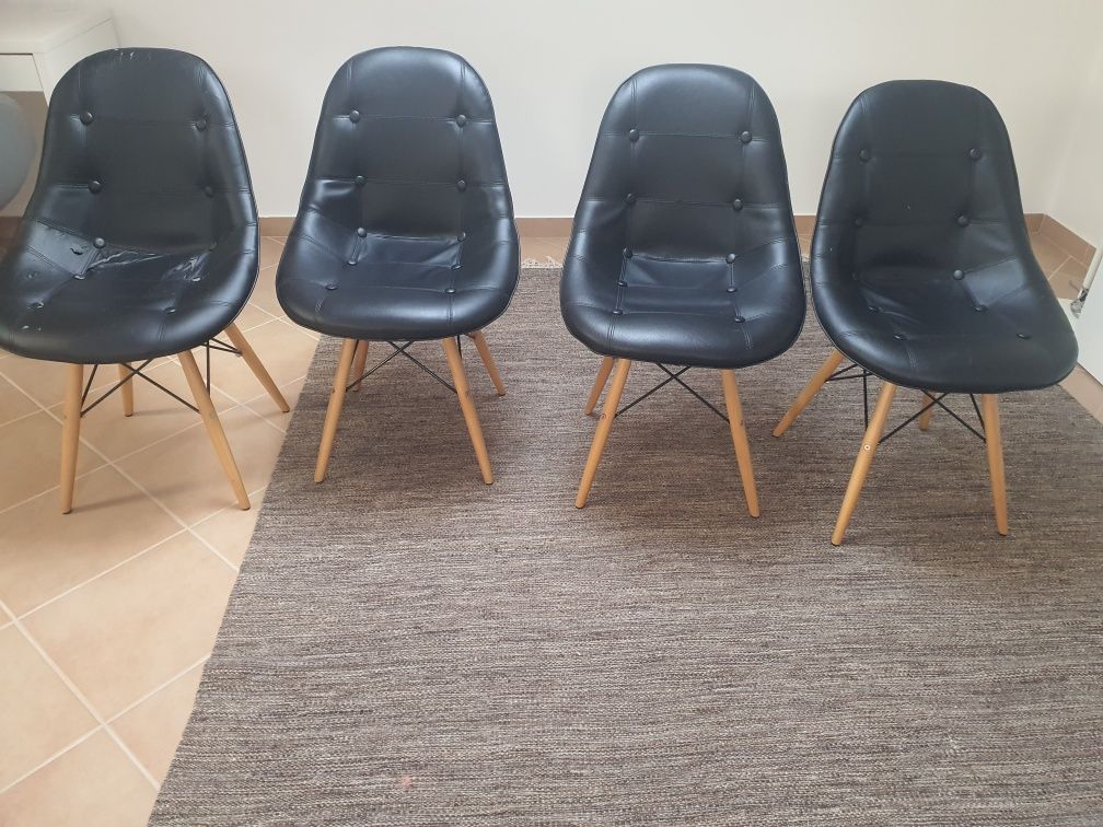 Cadeiras Nórdicas GatoPreto