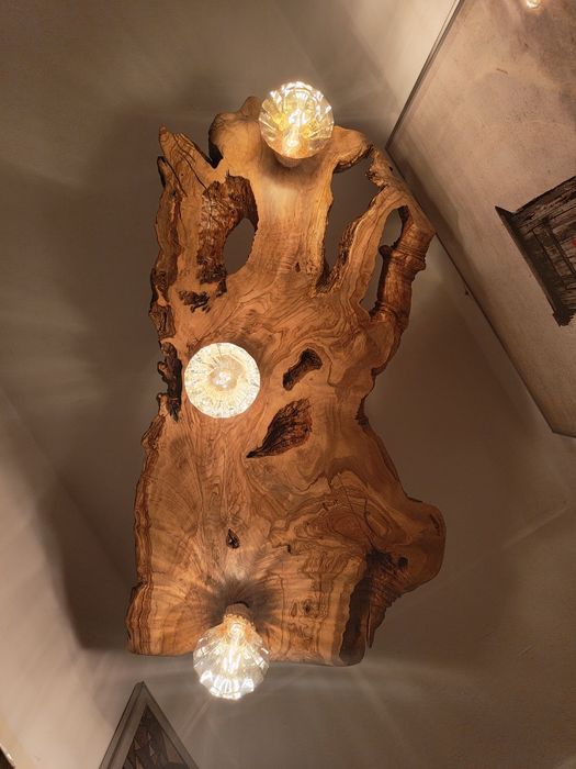Lampa wisząca z korzenia drzewa oliwnego sznur jutowy Loft Handmade