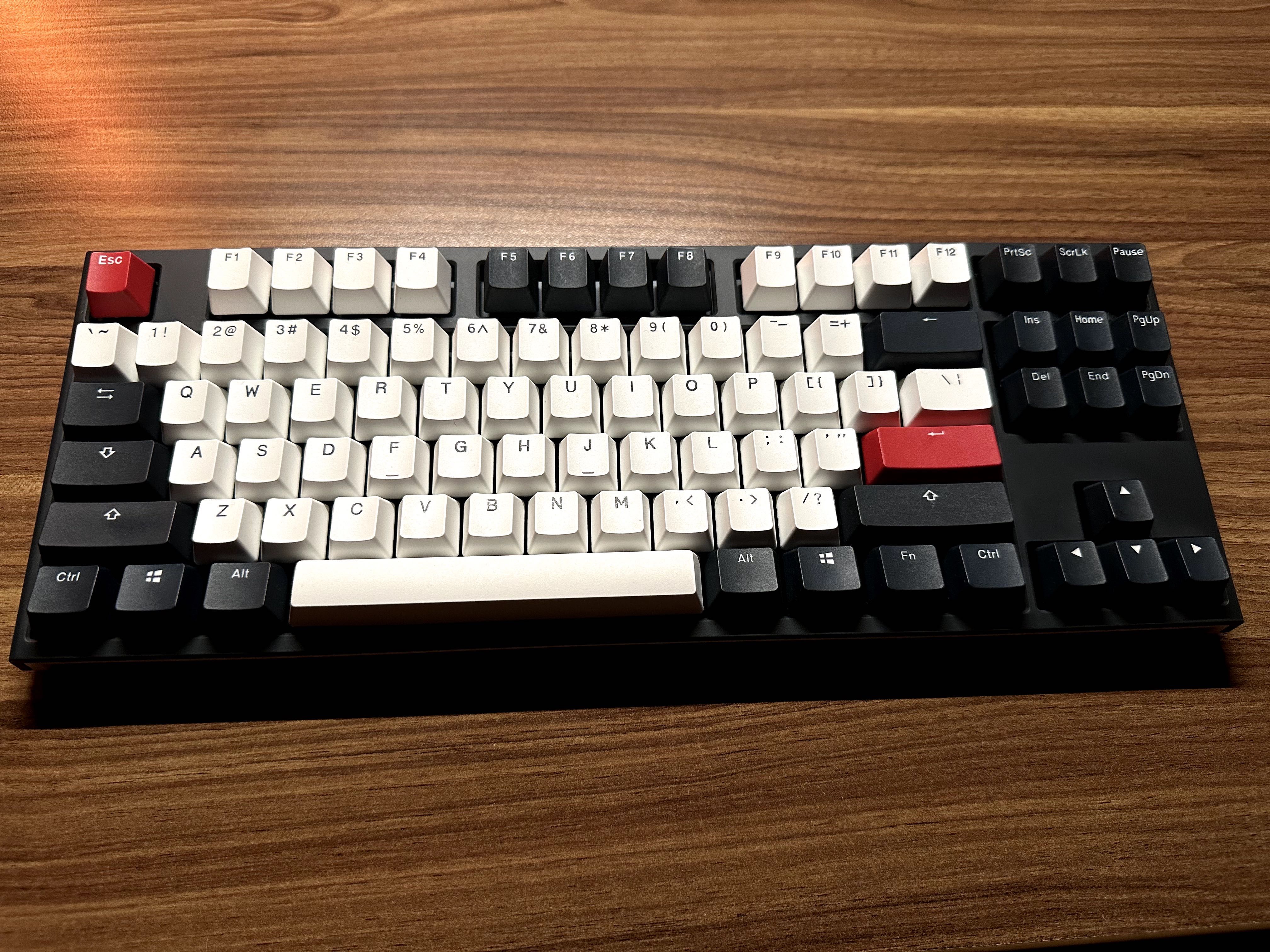Клавіатура механічна One 2 TKL Tuxedo