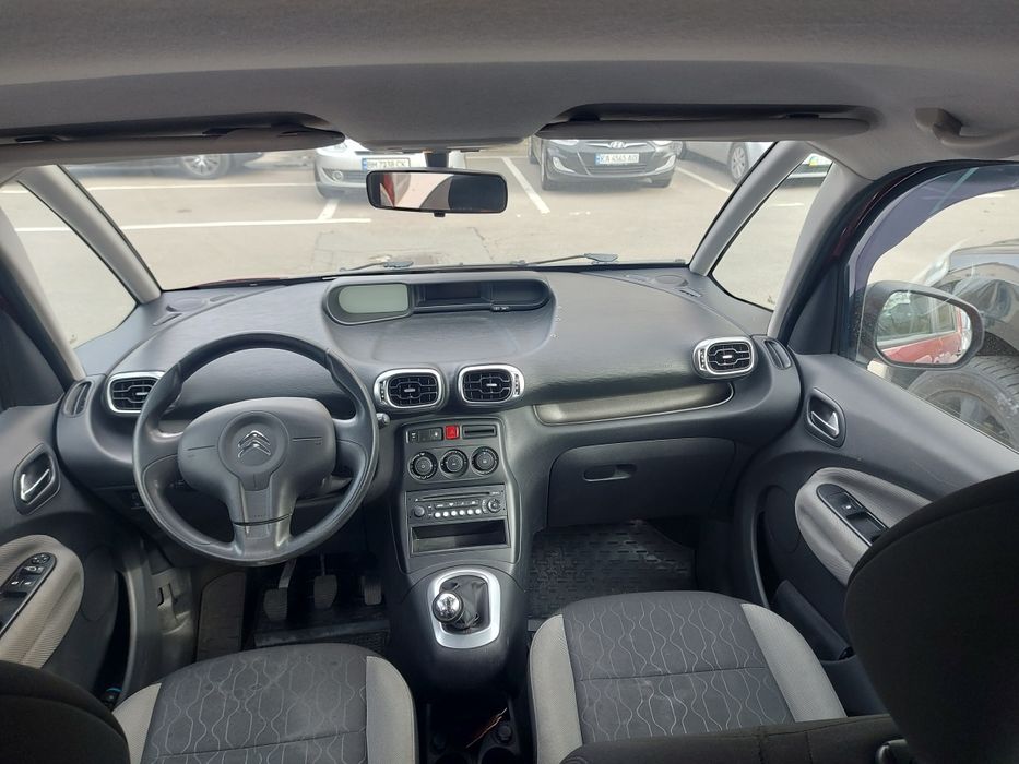Citroen c3 Picasso бенз 1.4л 2013р