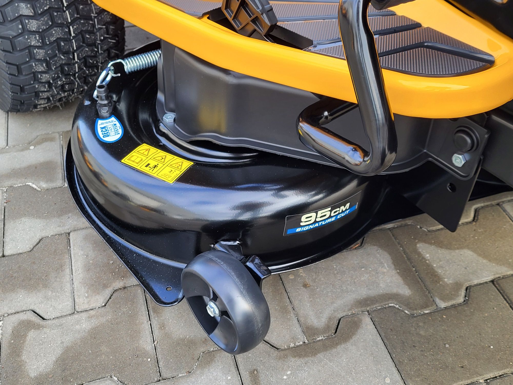 Cub Cadet XT2 PR95 V2 Kawasaki 18KM traktorek kosiarka