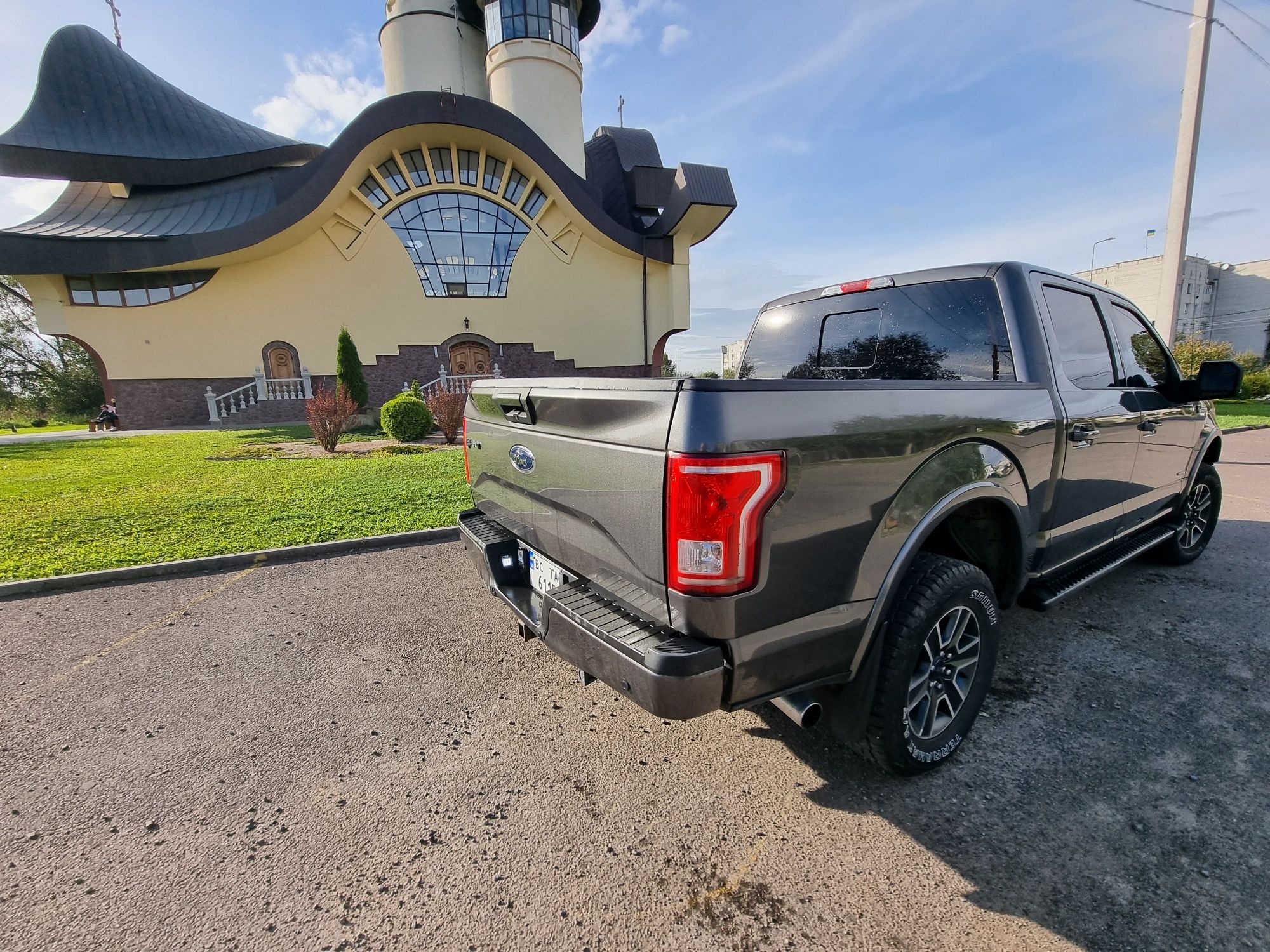 Форд F-150 газ/бензин 2016