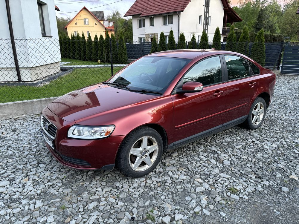 Volvo S40 * 1.8 benzyna 140KM *2008r* Uszkodzony lekko tył*