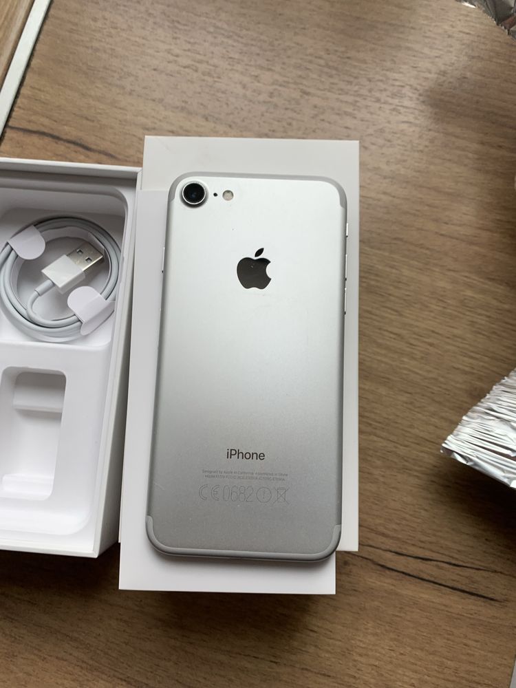 Iphone 7 32GB silver! Bateria 100% rarytas!