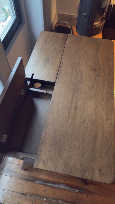 Secretaria de madeira