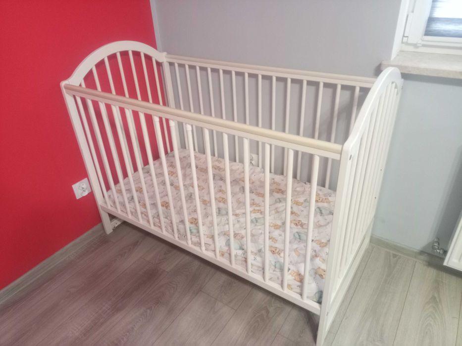 Łóżeczko dziecięce oddam osobie potrzebującej