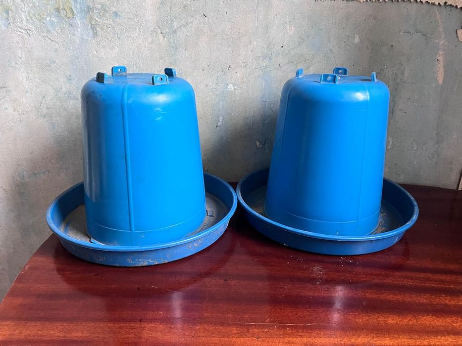 Поїлка для птиці бункерна 6 л г.Днепр