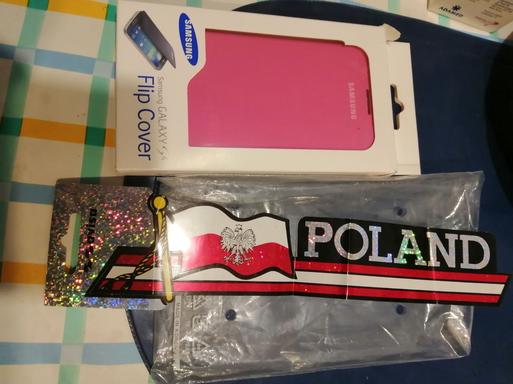 Etui na telefon Samsung Galaxy S4 plus naklejka gratis
