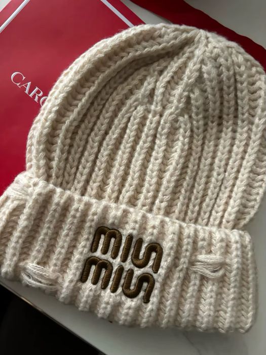 Нова жіноча шапка MIU MIU