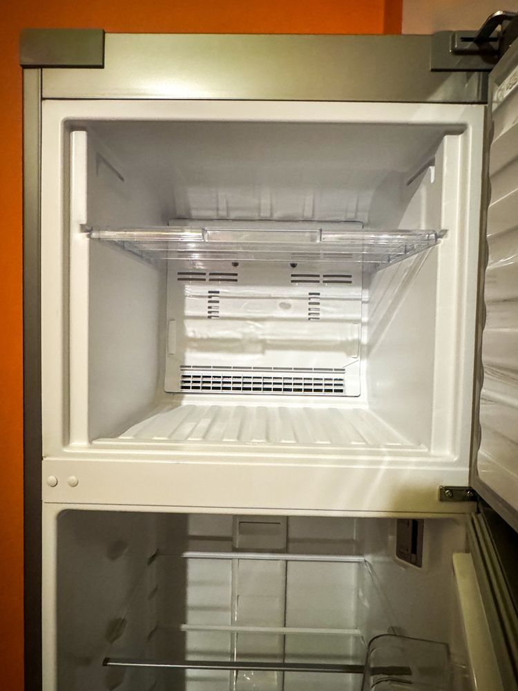 Lodówka Whirlpool RF306W jak nowa, użyta kilka razy, stan idealny