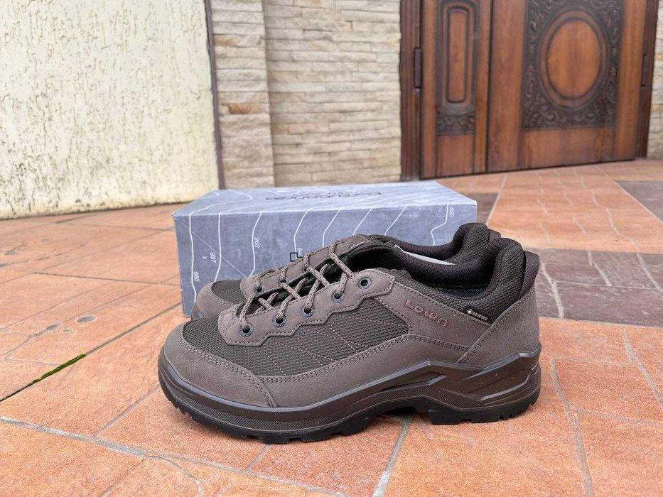 Кросівки Lowa Taurus Pro GTX Lo (43.5 розмір)