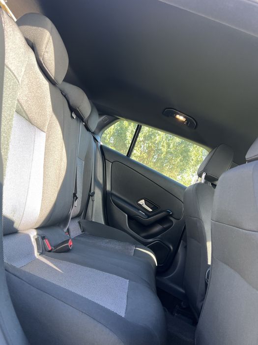 Mercedes-Benz 180 d Shooting Brake Nacional km 52 mil ano 2020