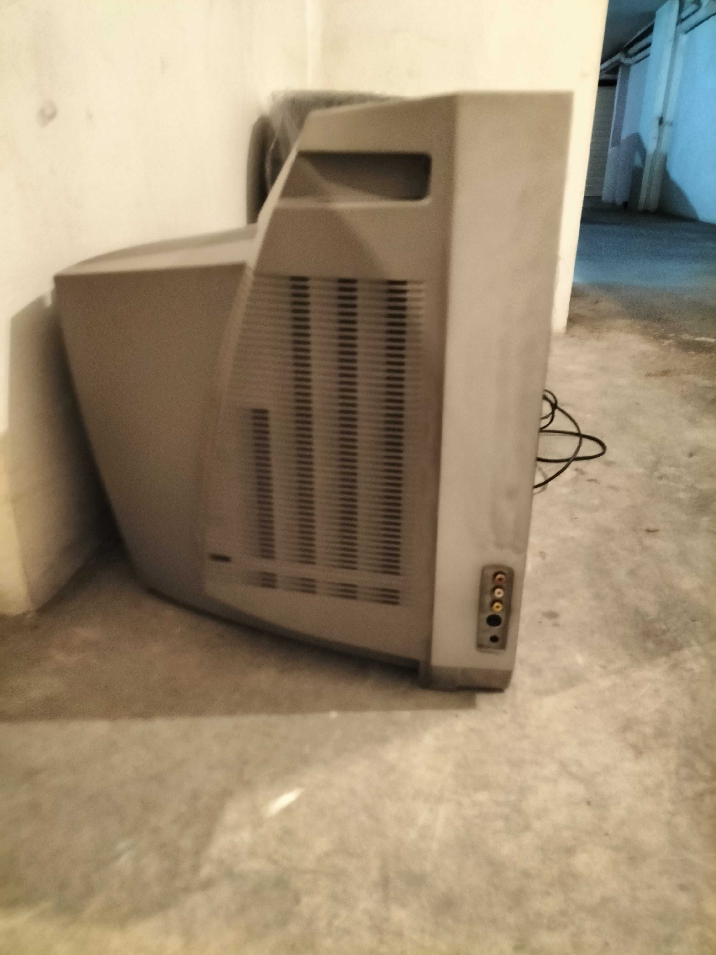 TV SAMSUNG em ótimo estado