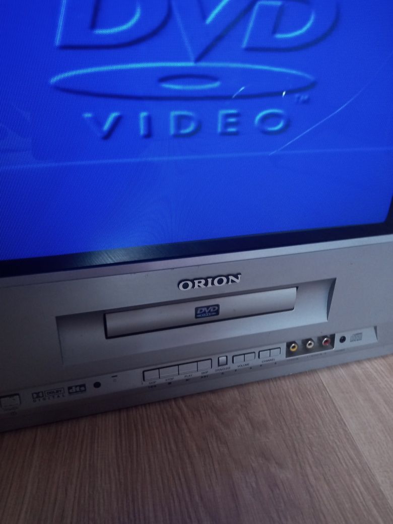 Telewizory 14 z DVD