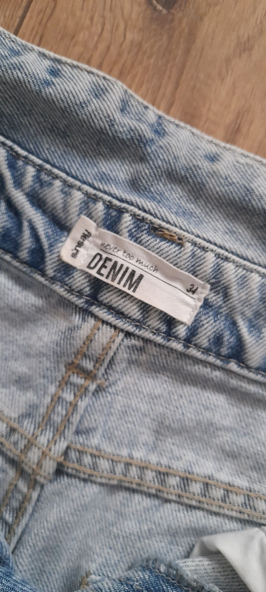 Spodenki jeansowe Denim 34