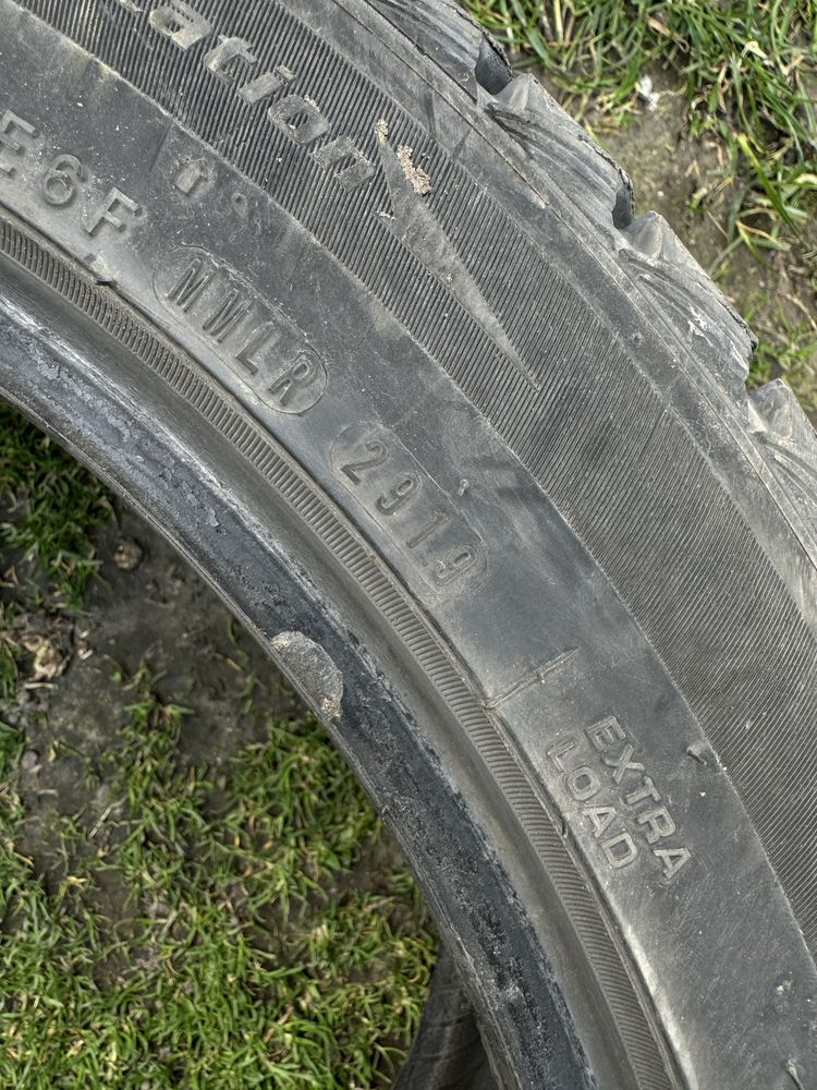 Шини зима 4шт 245/45 r18