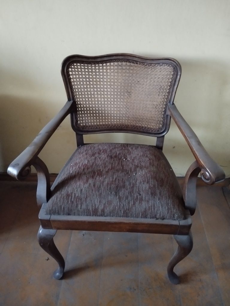 Sprzedam stary fotel do renowacji