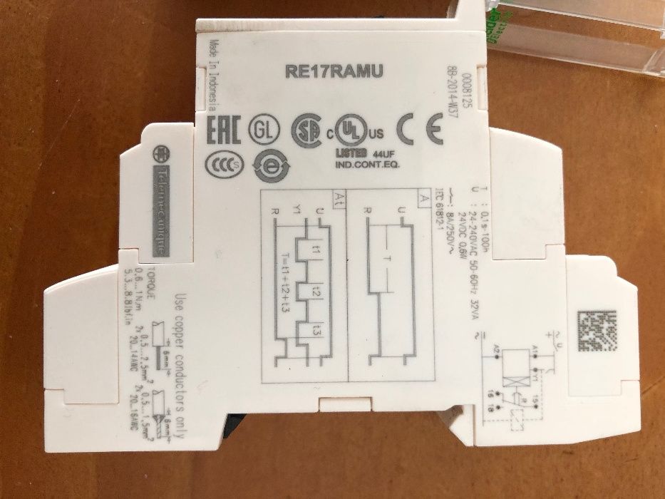 Rele temporizador schneider RE17RAMU