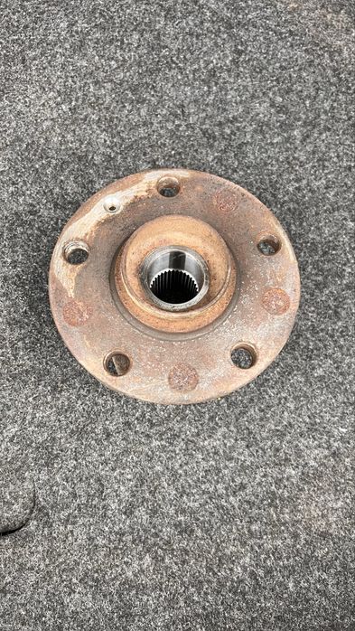 Ступиця в зборі Skoda Octavia A7/VW Gold/VW Caddy