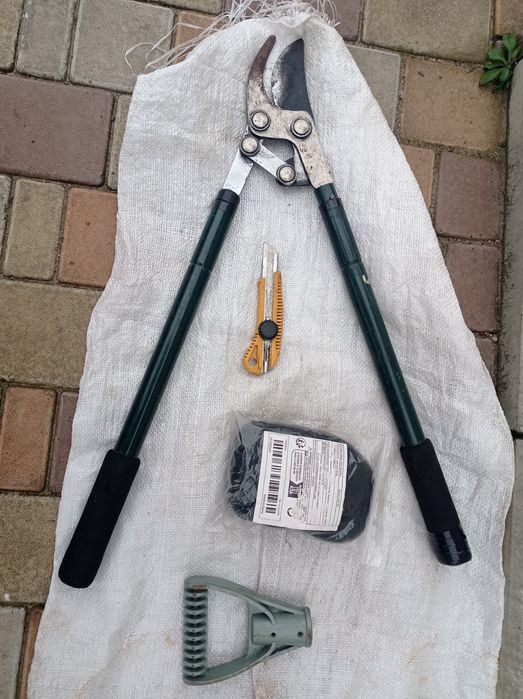 Кольца на косу.Бабка.Тройник.Вила.Лопата.Грабли.Сапка.Плуг.Секатор