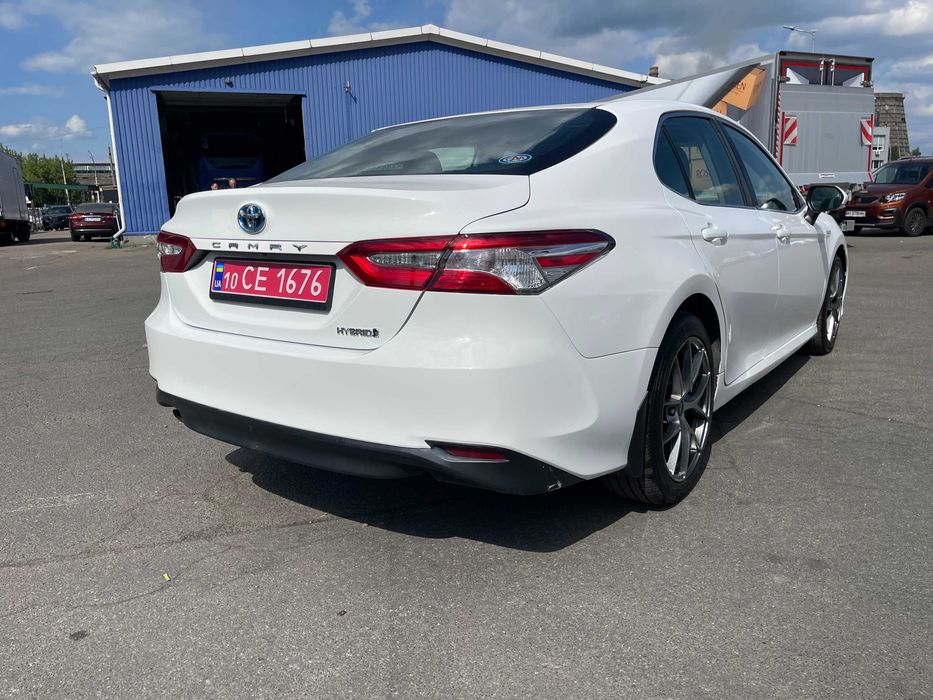 Продам Toyota Camry 2019