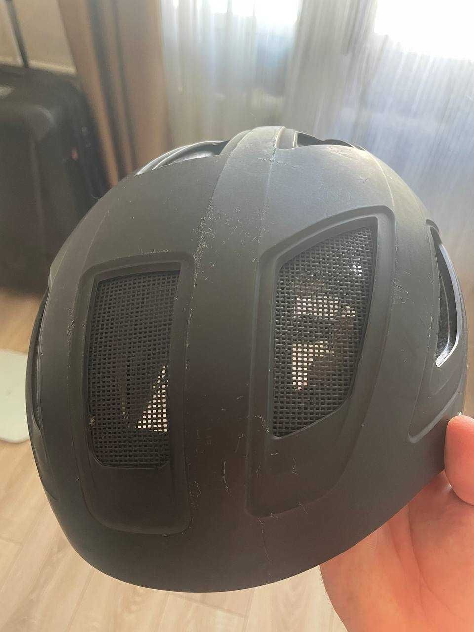 Шолом Abus Hyban 2.0 чорний