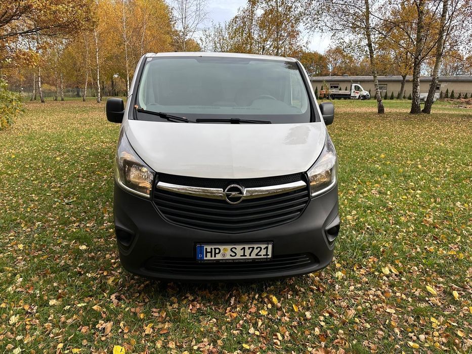 Opel Vivaro Long