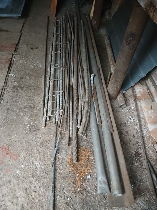 Продам арматуру та уголок