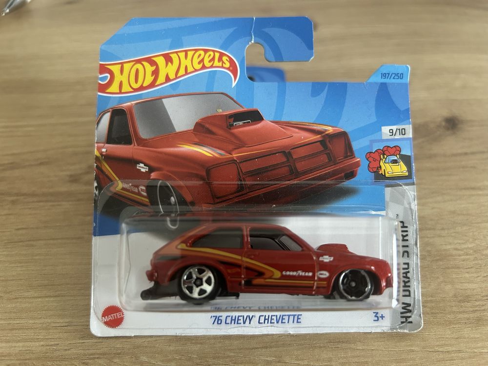 Autko Hot Wheels 76 Chevy Chevette