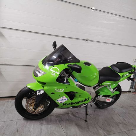 Kawasaki Ninja ZX-9R 1998r Super Stan