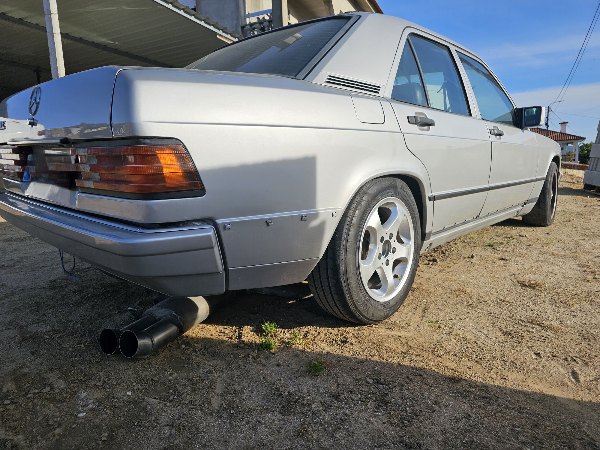 Mercedes-Benz 190 (W201) ás peças