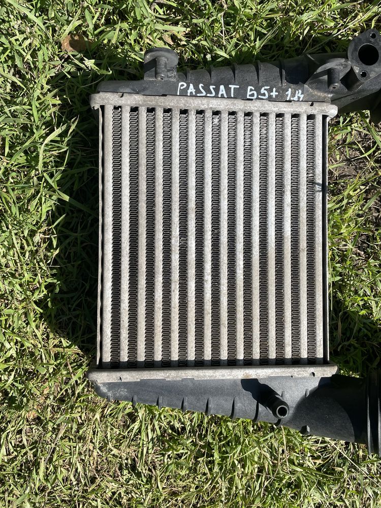 Радіатор інтеркуллера vw passat b5+ 1.8t AWT