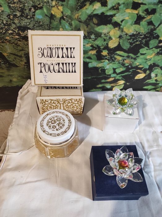Хрушталь Київської фабрики. Вази та фужери. Нові в коробках.