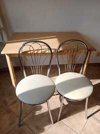 Stół z dwoma krzeslami