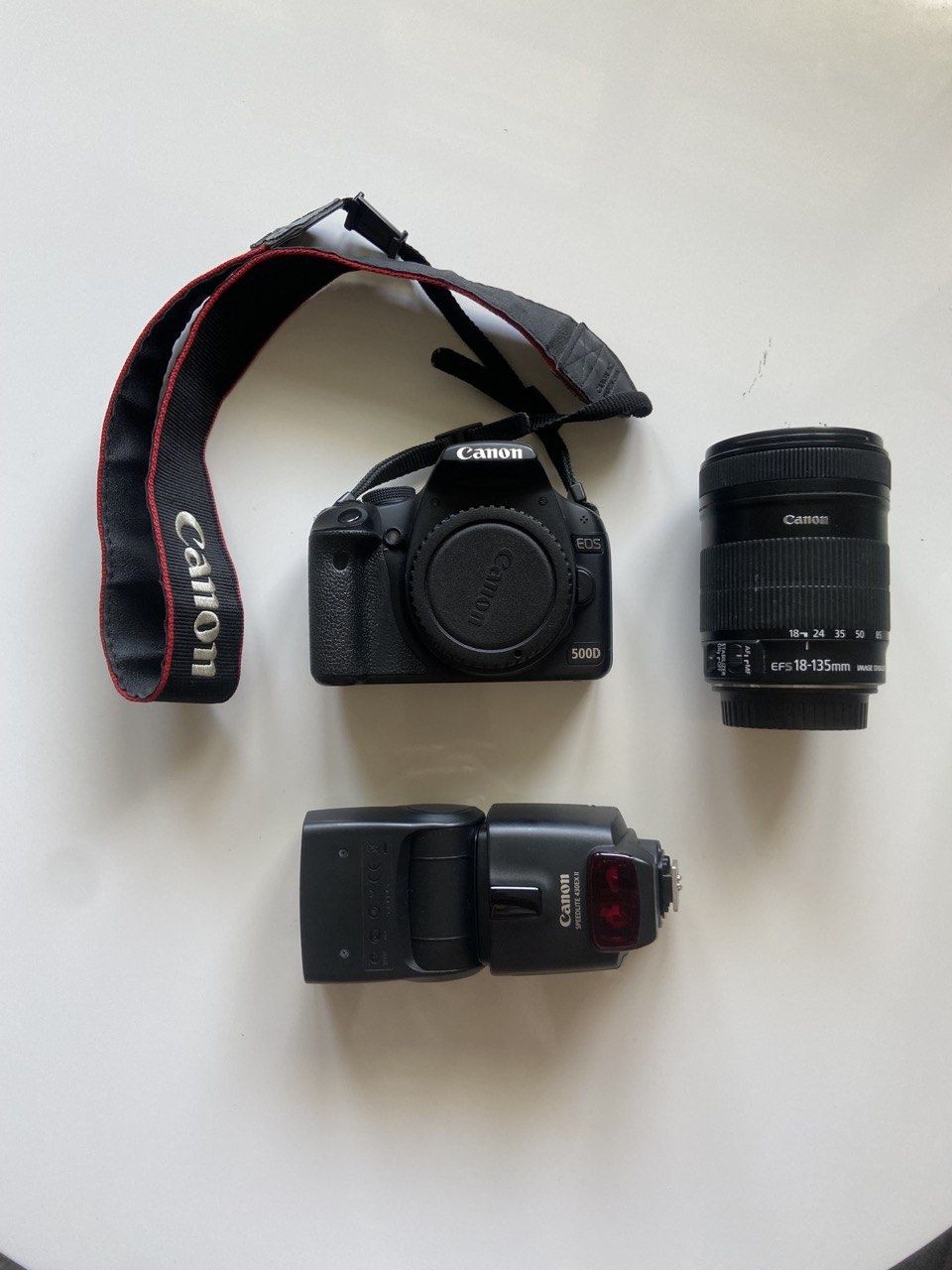 Canon EOS 500D + обєктив + спалах