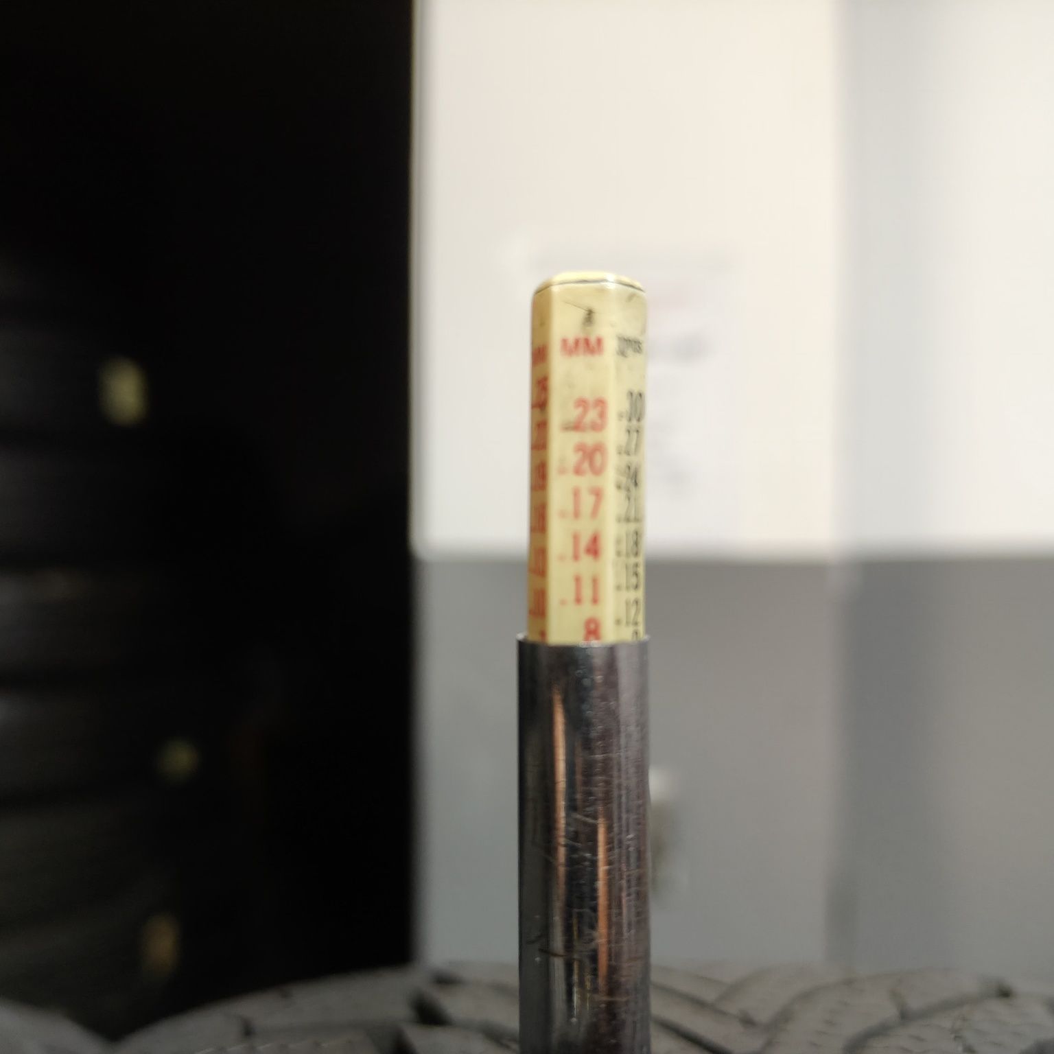 225/45/18 XL Sprzedam parę opon zimowych Nexen