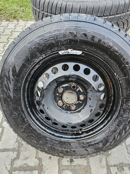 Kola zimowe 5x114.3 215/70R16 Bridgestone ASX TPMS