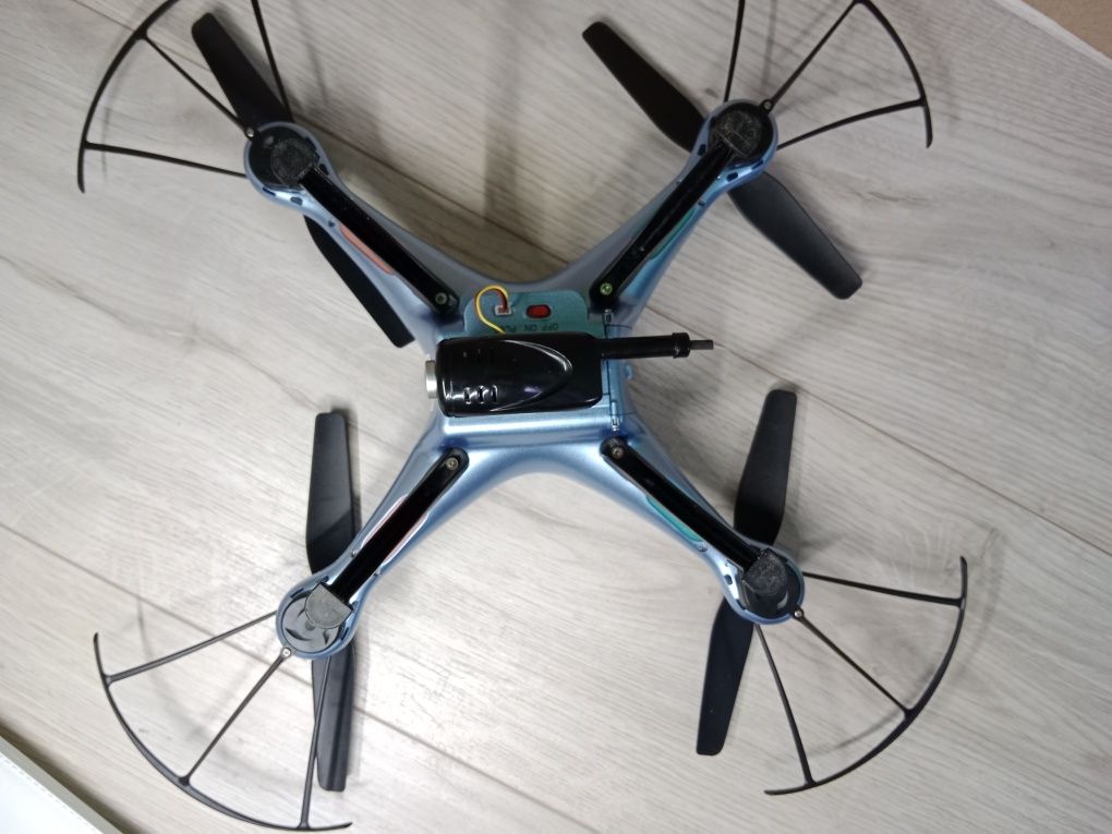 Dron Syma FPV Real-Time X5HW-1