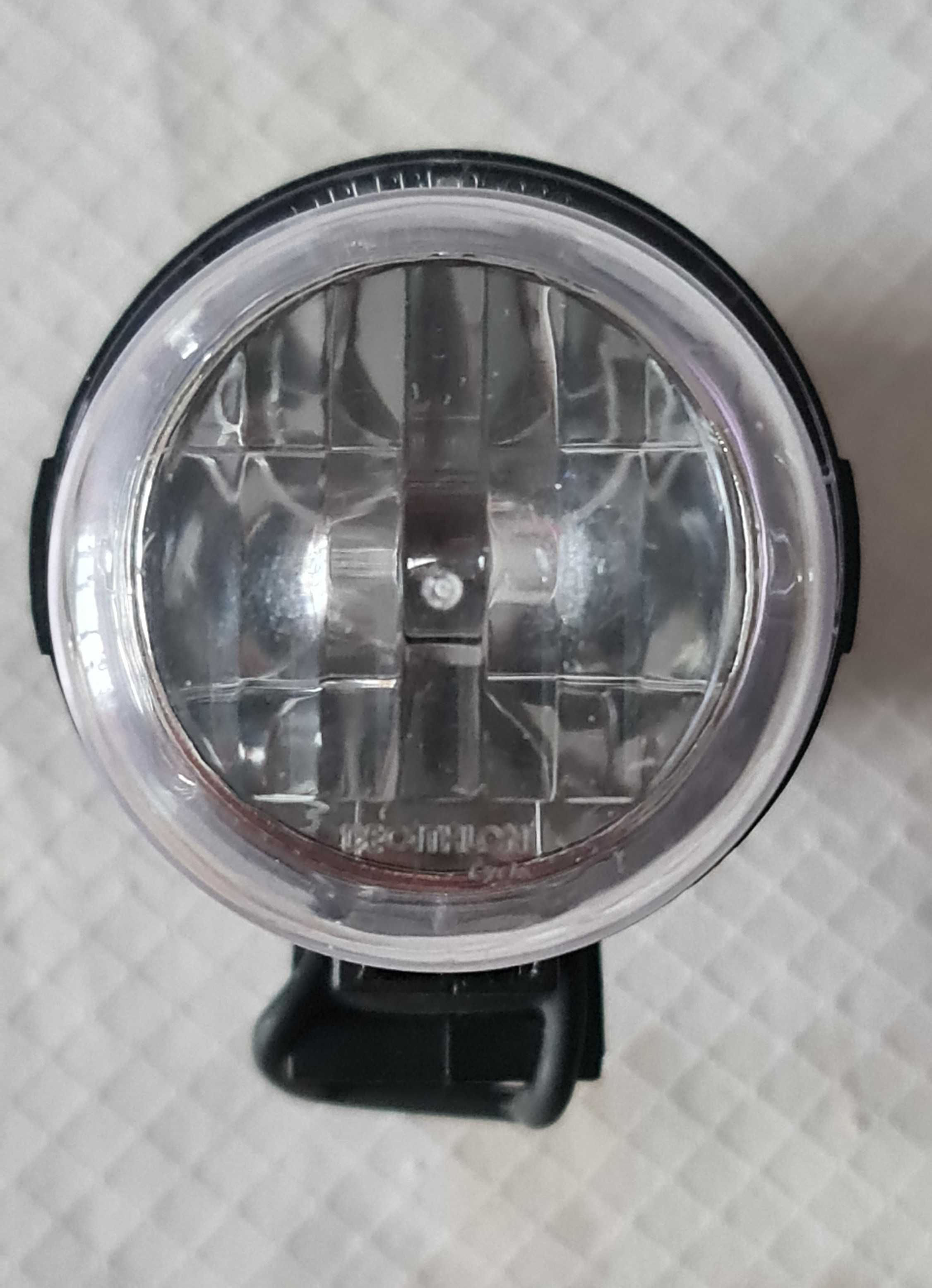 Farol para bicicleta
