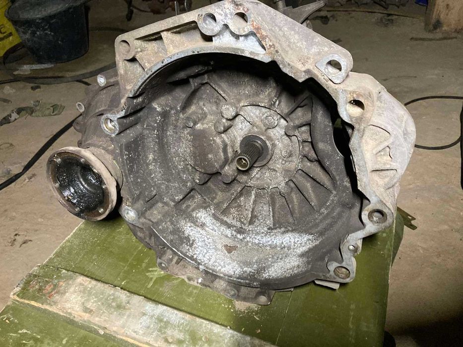 Коробка передач VW Golf 1.4