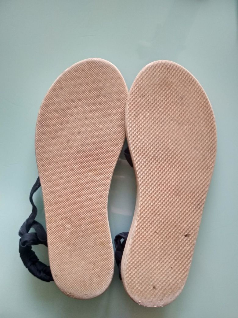 Sandały Seko sznurkowe, made in Uganda.