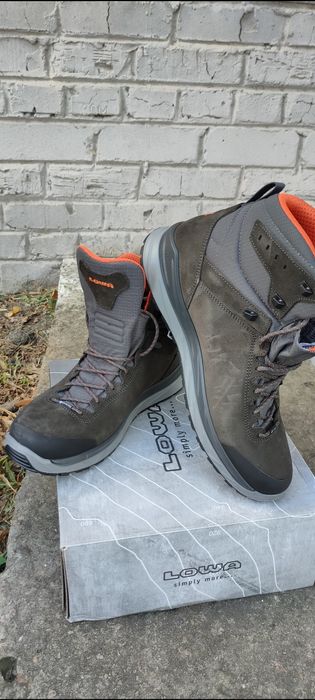 Черевики трекінгові LOWA MALTA GTX MID( оригінал)