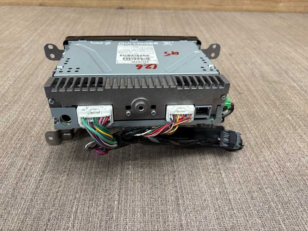 radio mitsubishi outlander III