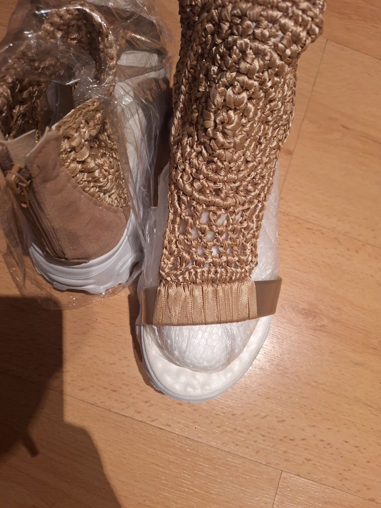 Sandały , letnie obuwie
